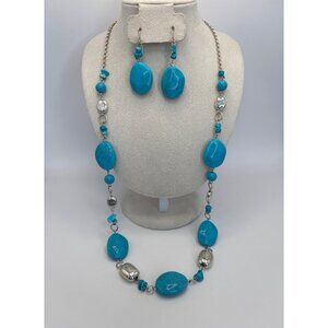 Silver Tone Faux Turquoise and Silver Disc 28" Necklace and Earrings Set